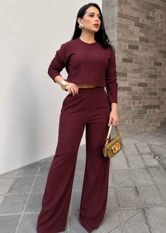 Ref 06 : Ensemble Côtelé Femme – Coupe Large Premium