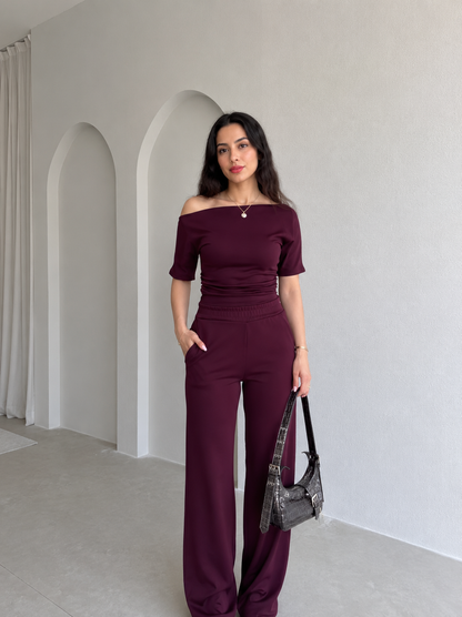 Ref 18 : L'Ensemble Lounge à Épaule Dénudé